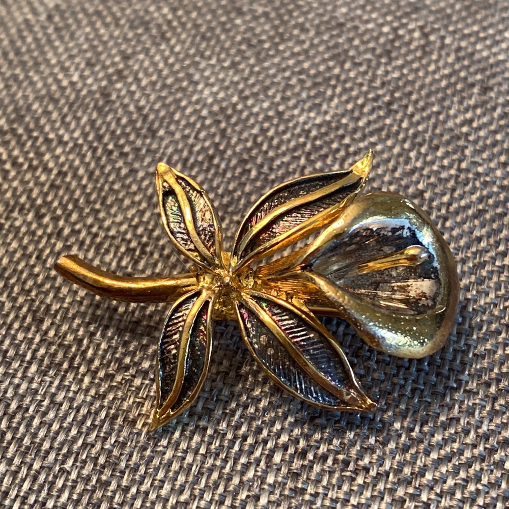 Vintage Calla Lily Brooch